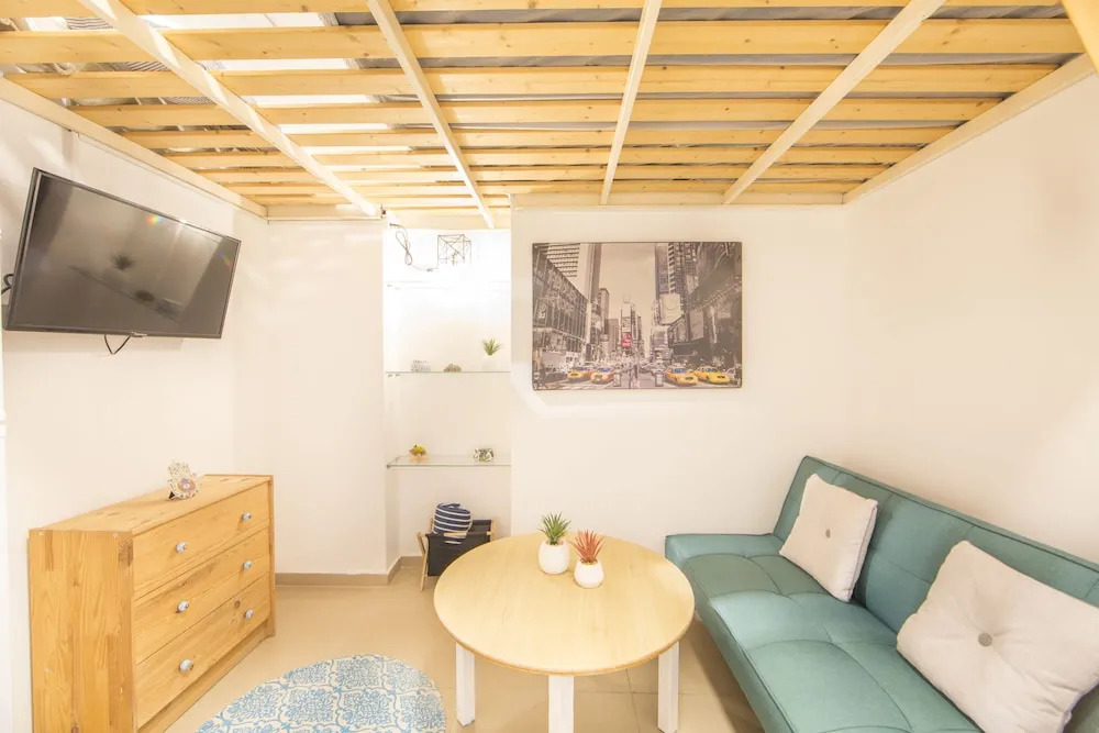 Tree House Oasis