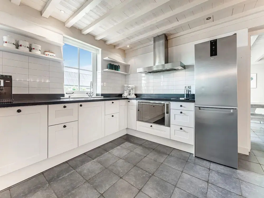 Spacious Holiday home De Pauwenhof