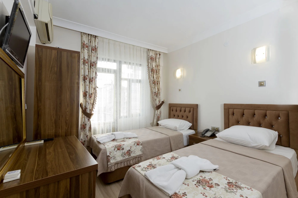 Reis Beach Hotel&Restaurant
