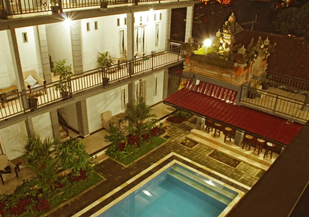 Aya's Lodge