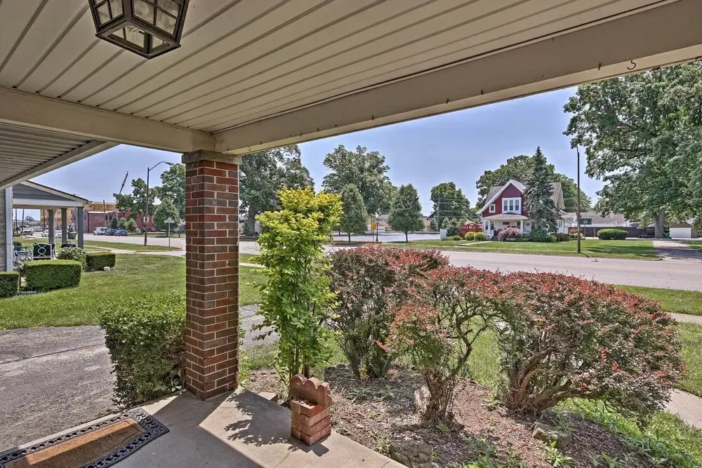 Indianapolis Vacation Rental - Walk to the Ims!