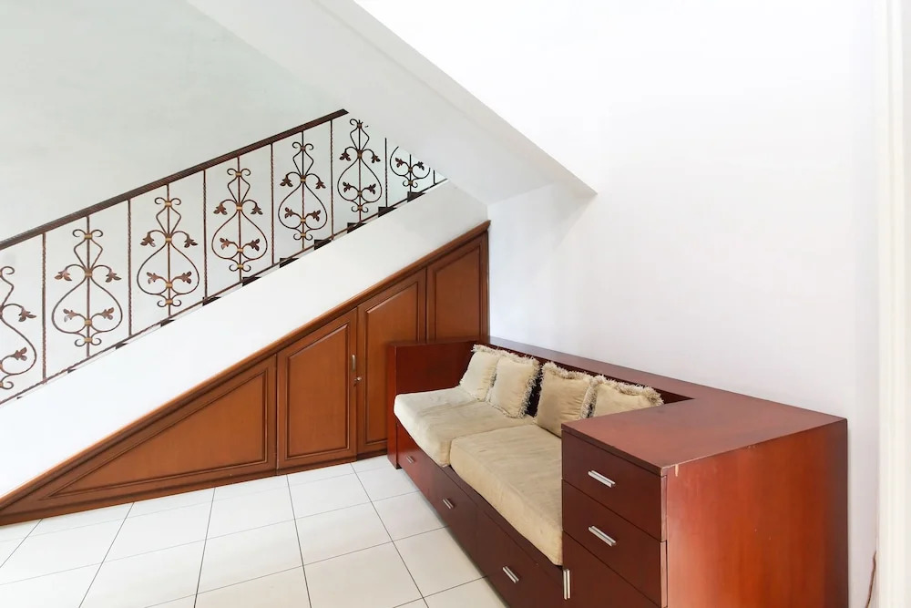 Airy Cicendo Otten 28 Bandung