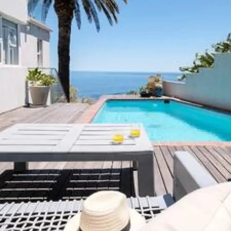 Beachy Apartment w Pool Ocean Views Beach Steps