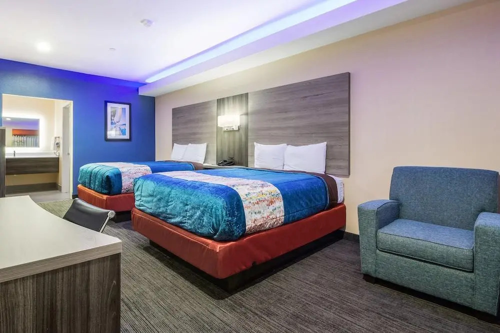 Scottish Inn & Suites Houston Willowbrook