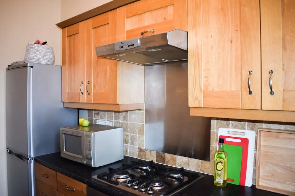 1 Bedroom Apartment Near Edinburgh City Centre