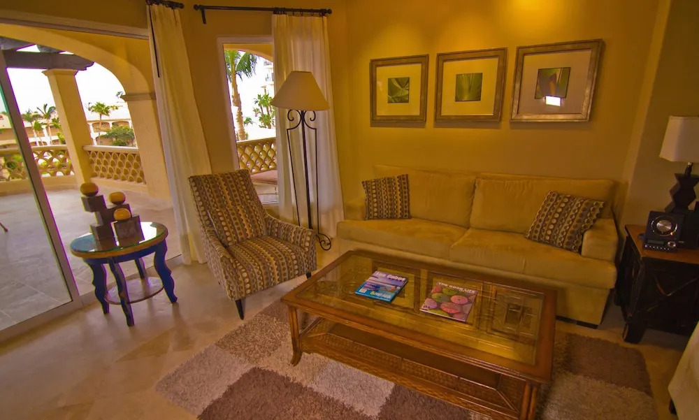 Las Mananitas LM F4205 2 Bedroom Condo By Seaside Los Cabos