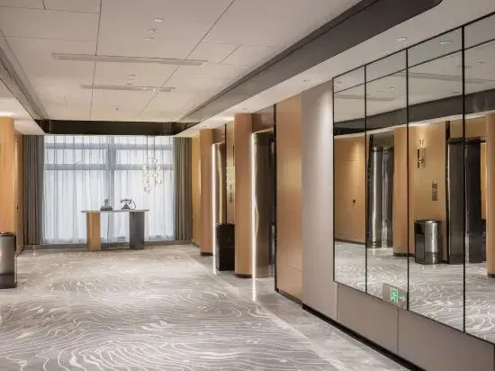 Crown Mingyue Hotel Wenzhou (Longwan Yiyu Square Branch)