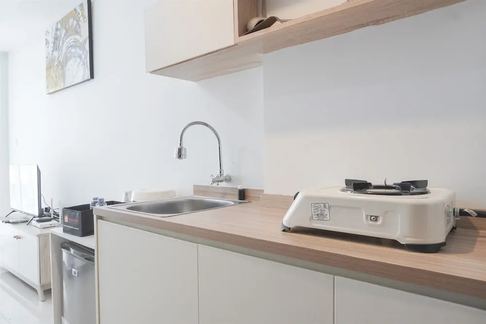 Modern Look Studio Room At Citra Living Apartment