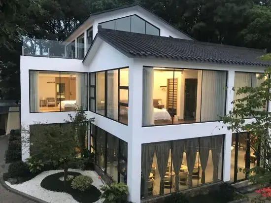 Yueyang Bamboo Mountain Residence