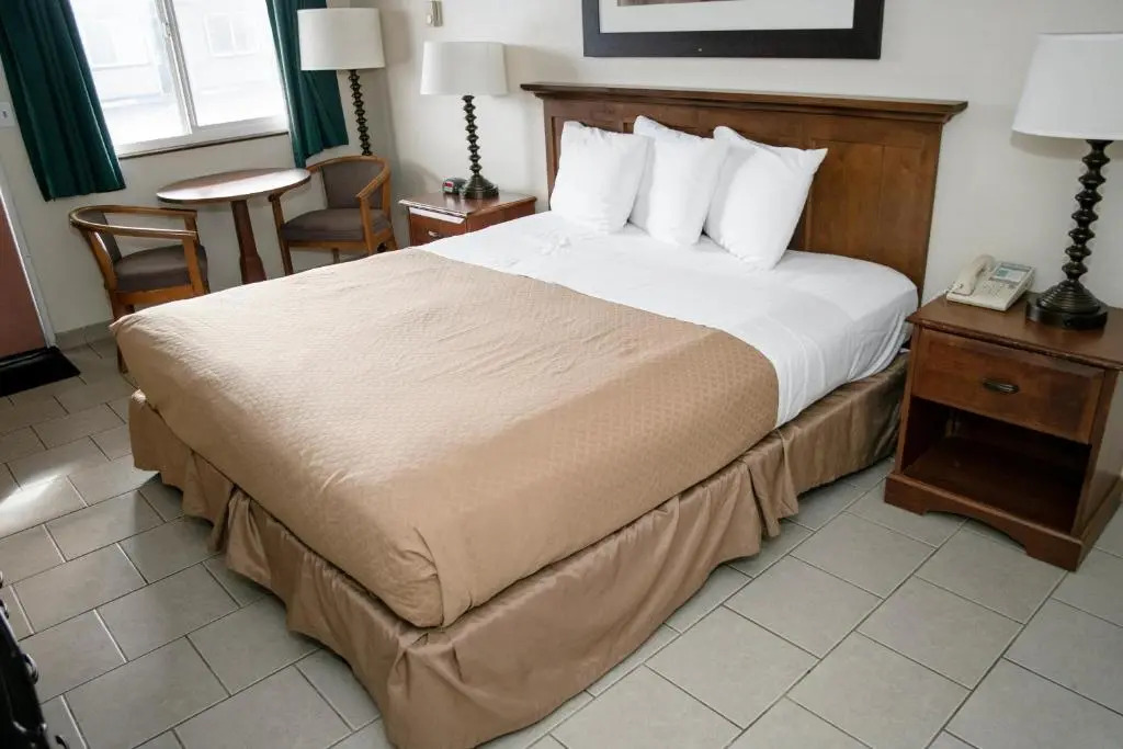 Pacific Inn