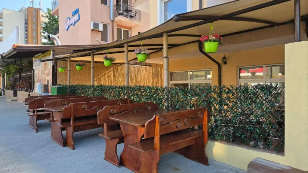 Salena Hotel