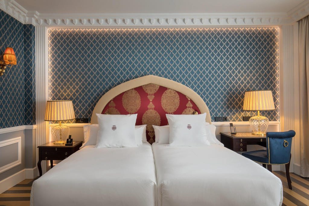Gran Hotel Claridge Granada - Preferred Hotels & Resorts