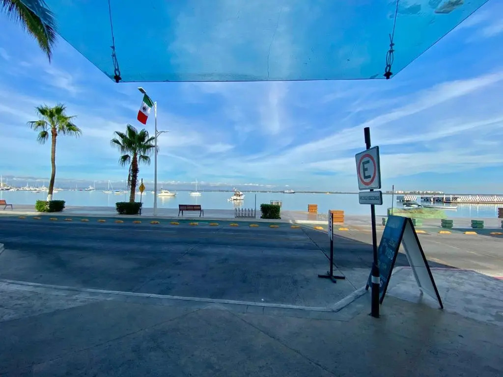 Seven Crown La Paz Malecon