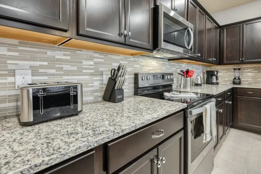 Exquisite 5bdrm Windsorisland Rsrt 5 Bedroom Townhouse by Redawning