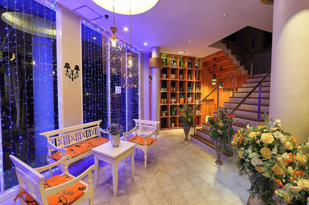 Caza V1 Serviced Apartment