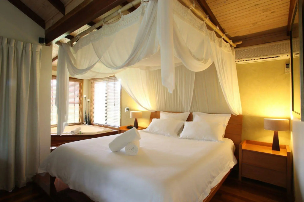 Lake Weyba Cottages Noosa