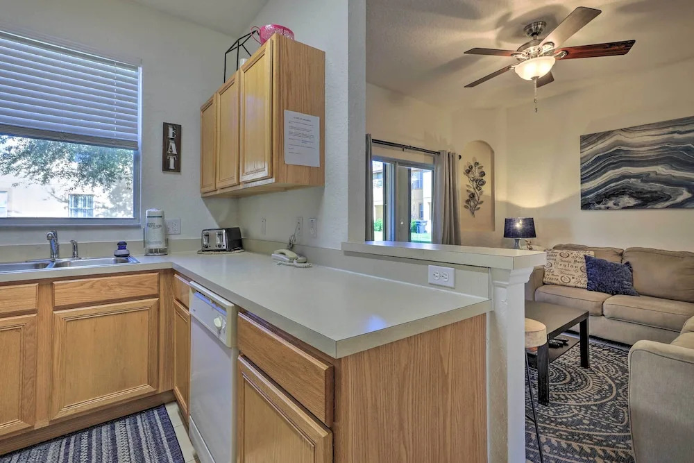 Davenport Resort Townhome ~ 10 Mi to Disney!