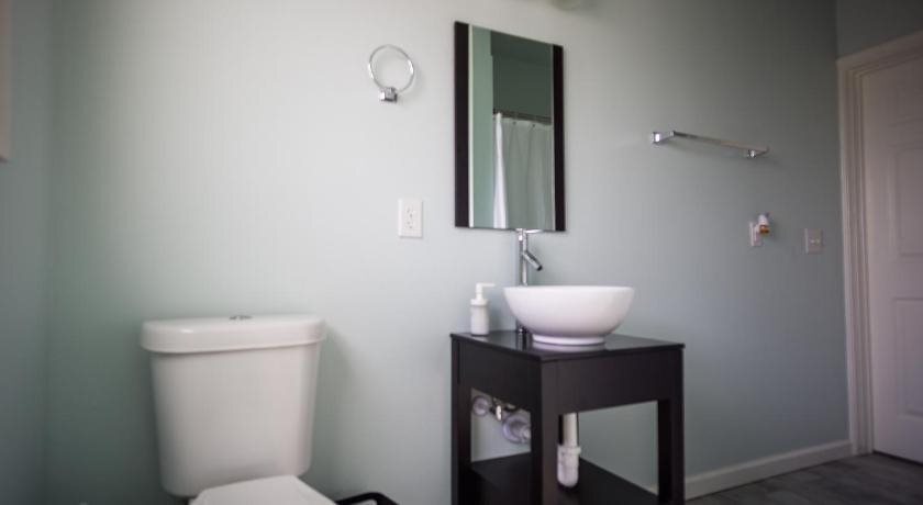 Wanderstay Houston Hostel