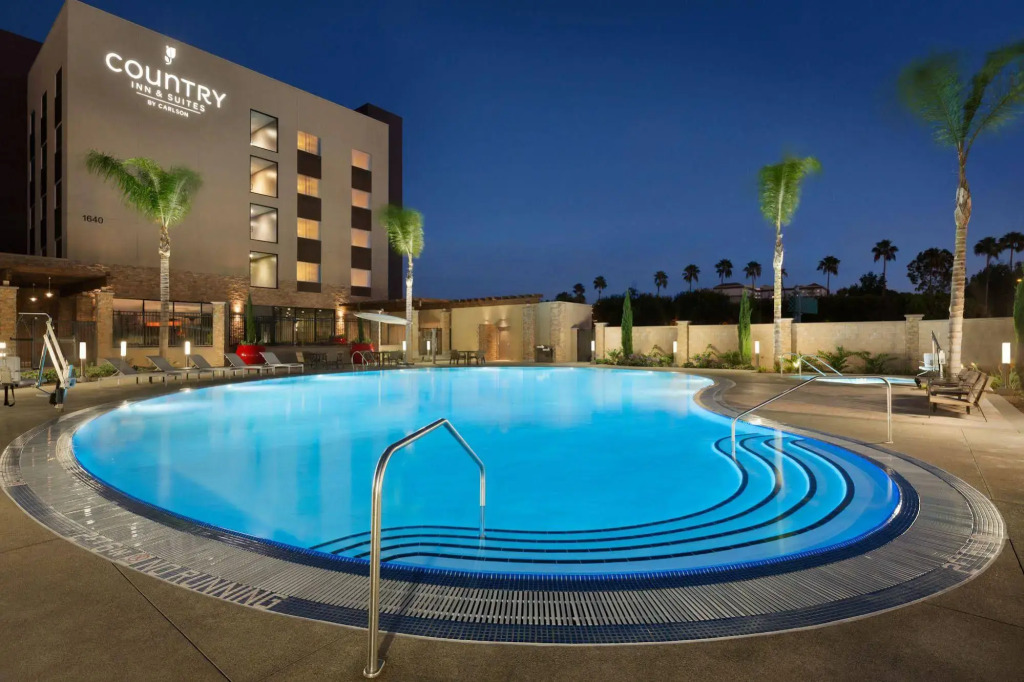 SunCoast Hotel Anaheim, Tapestry Collection by Hilton
