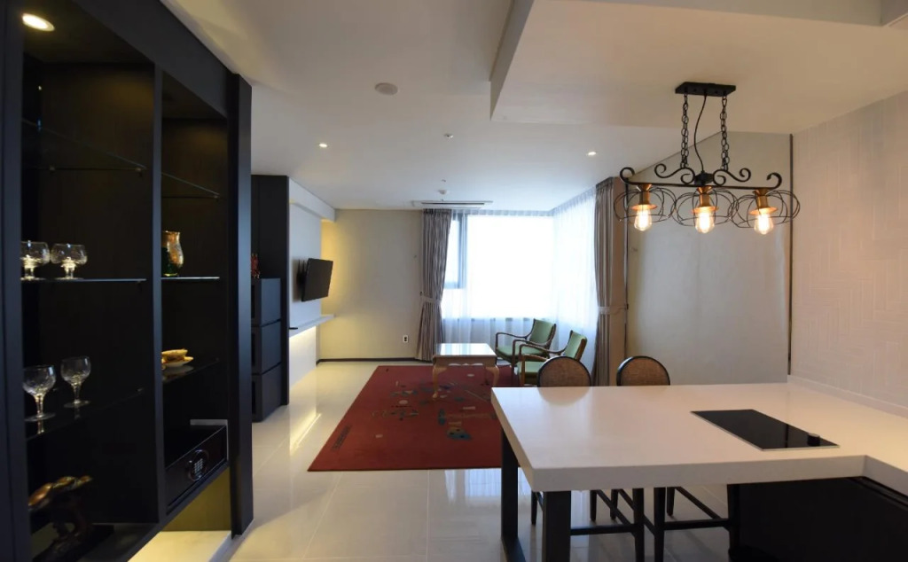 Geoje Artnouveau Suite Hotel