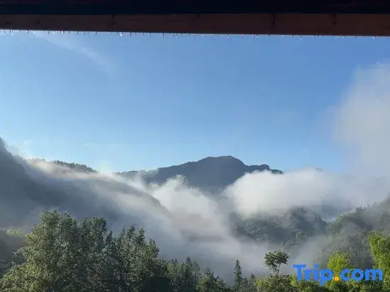 Zhangjiajie Yunshangde Jia Qianzhutang Homestay