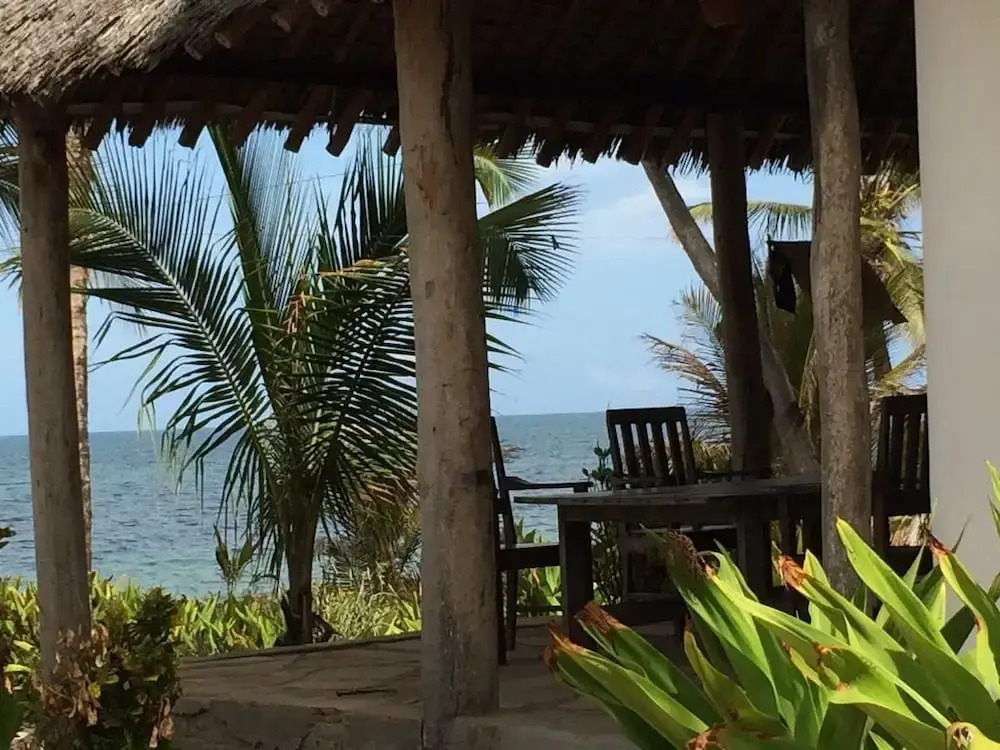 Hansen Beach Villa