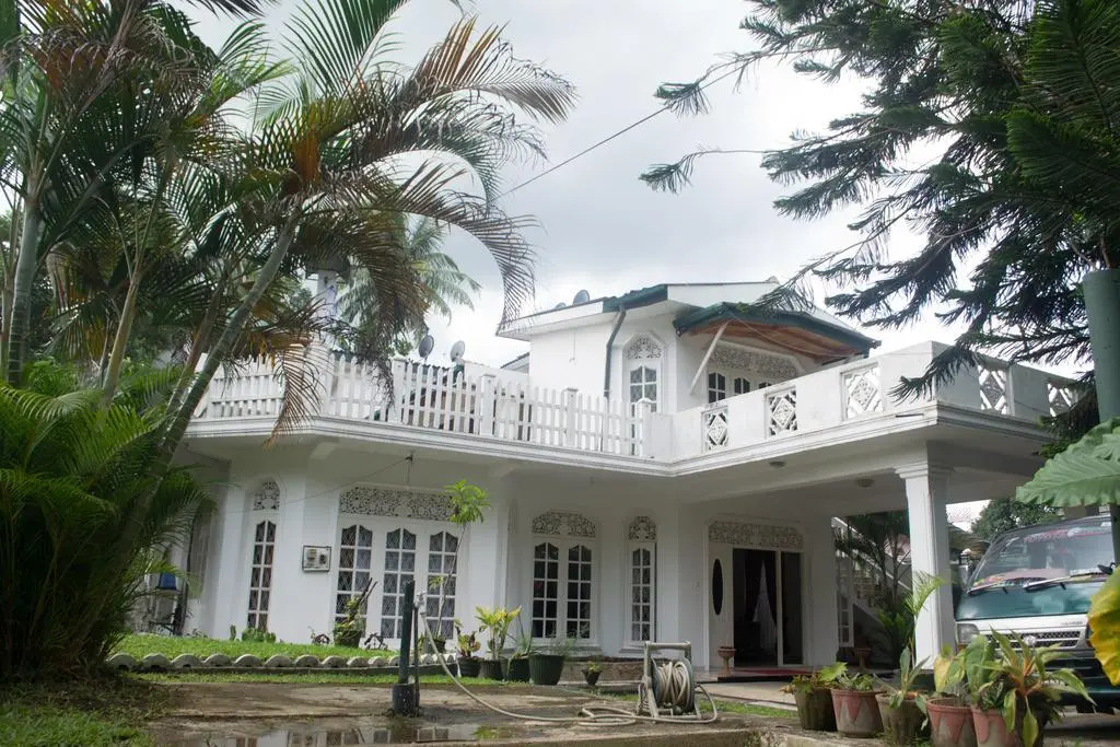Sethsura Grand Hotel