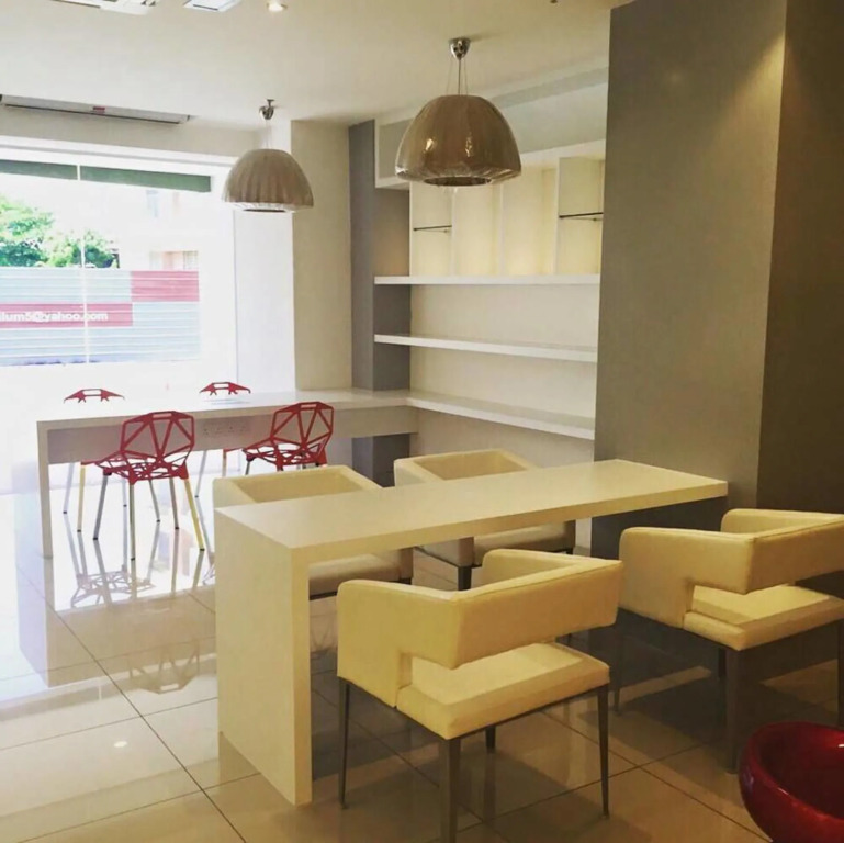 T Hotel Macallum