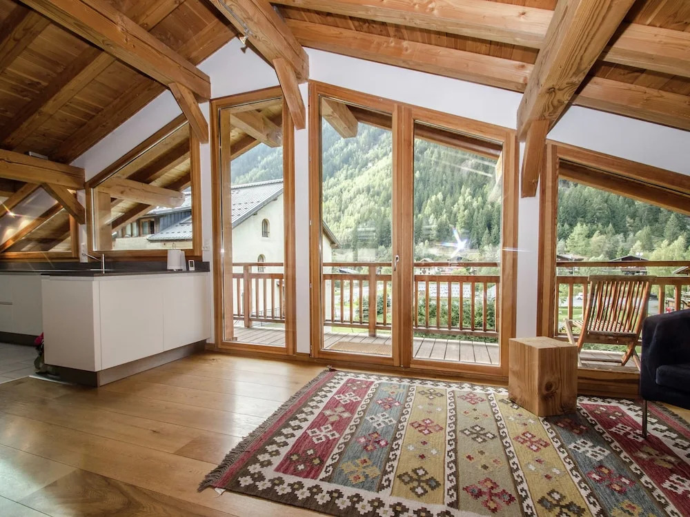 Chalet With High-end Services Just 150 m From the ski Slopes