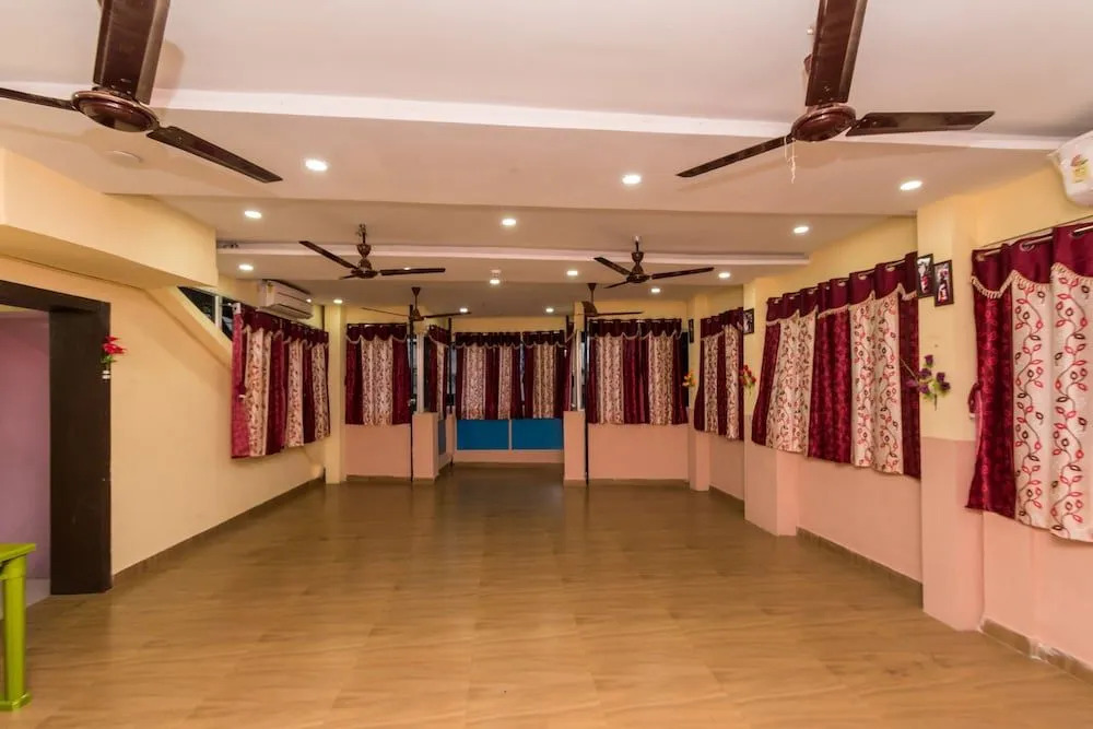 OYO 7186 Hotel South Inn