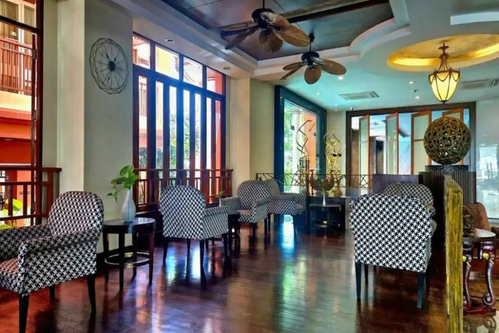 Sunday Chateau En Ville - Pattaya