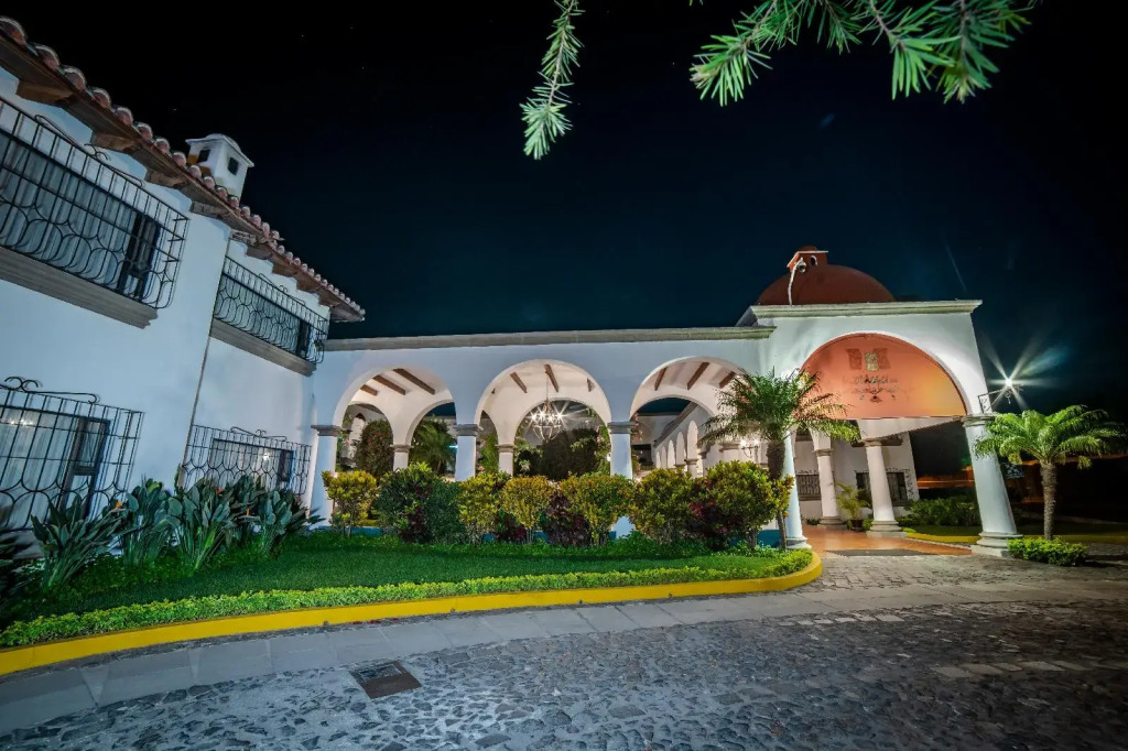 Hotel Soleil La Antigua