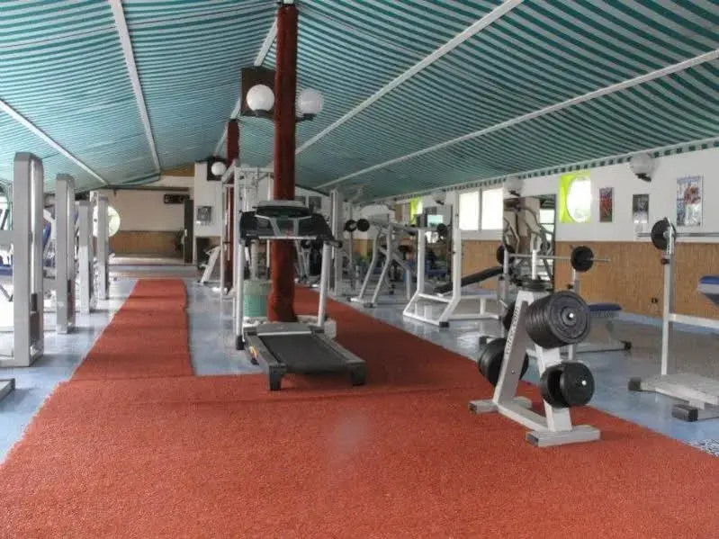 Tennis Hotel