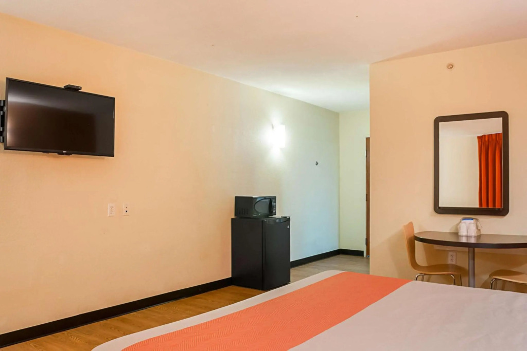 Motel 6-New Orleans, LA - Near Downtown