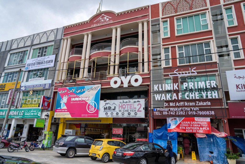 MK Homestay Wakaf Che Yeh with bathtub - Max 14 Pax