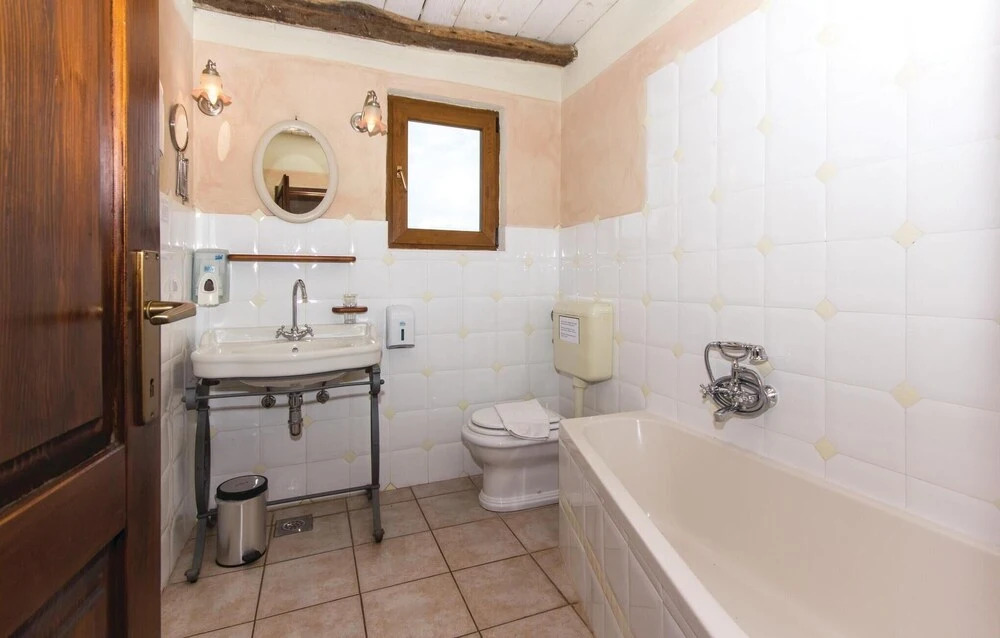 Stunning Home in St Negricani With 9 Bedrooms