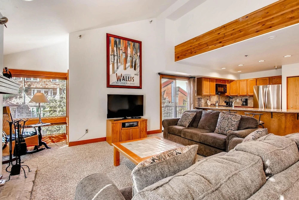 Silver Cliff Village 205