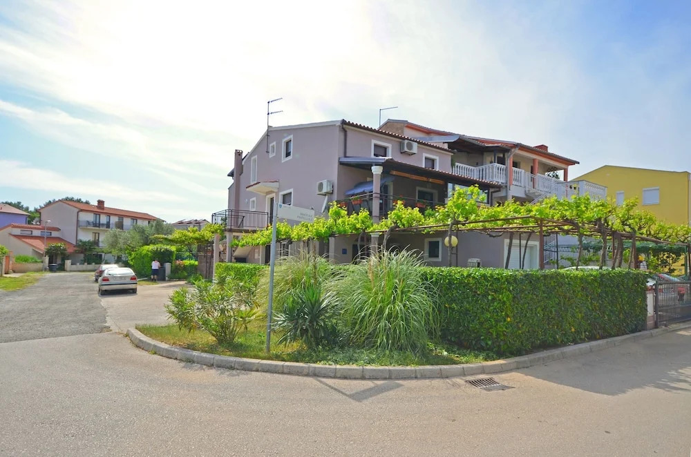 Apartments Hazim