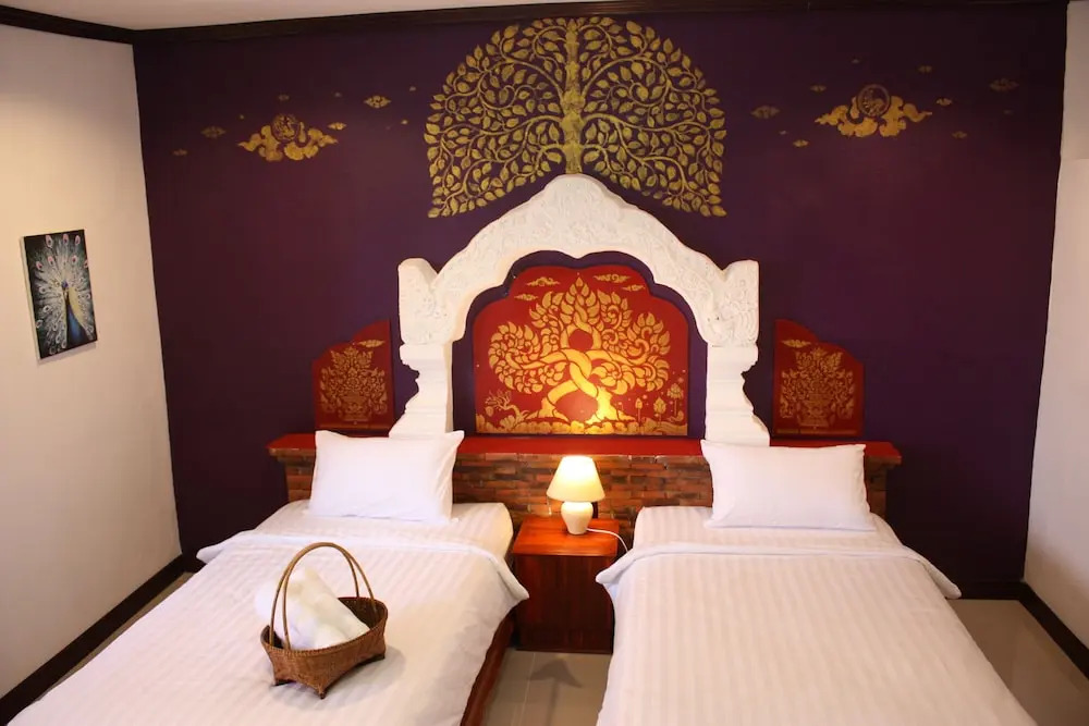 Phiphu Art and Gallery Boutique Sukhothai