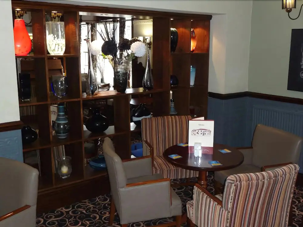 The Queen Hotel