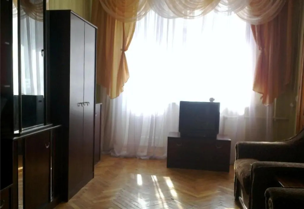 6 Komakhidze Street