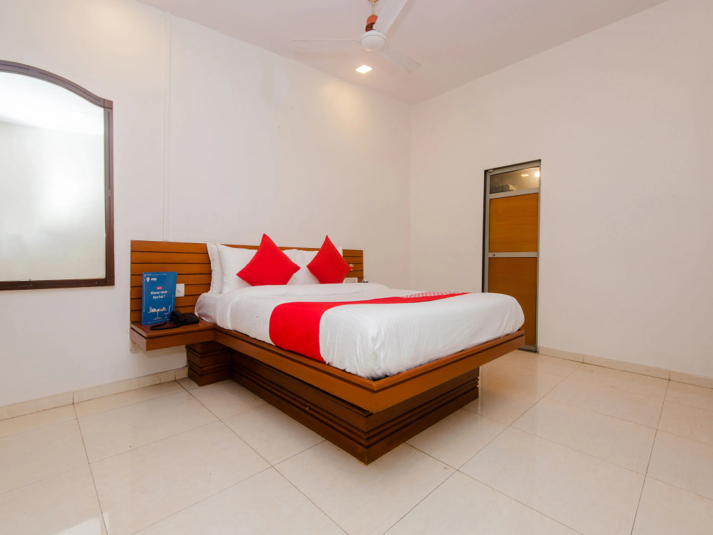 Nest Inn By OYO Rooms