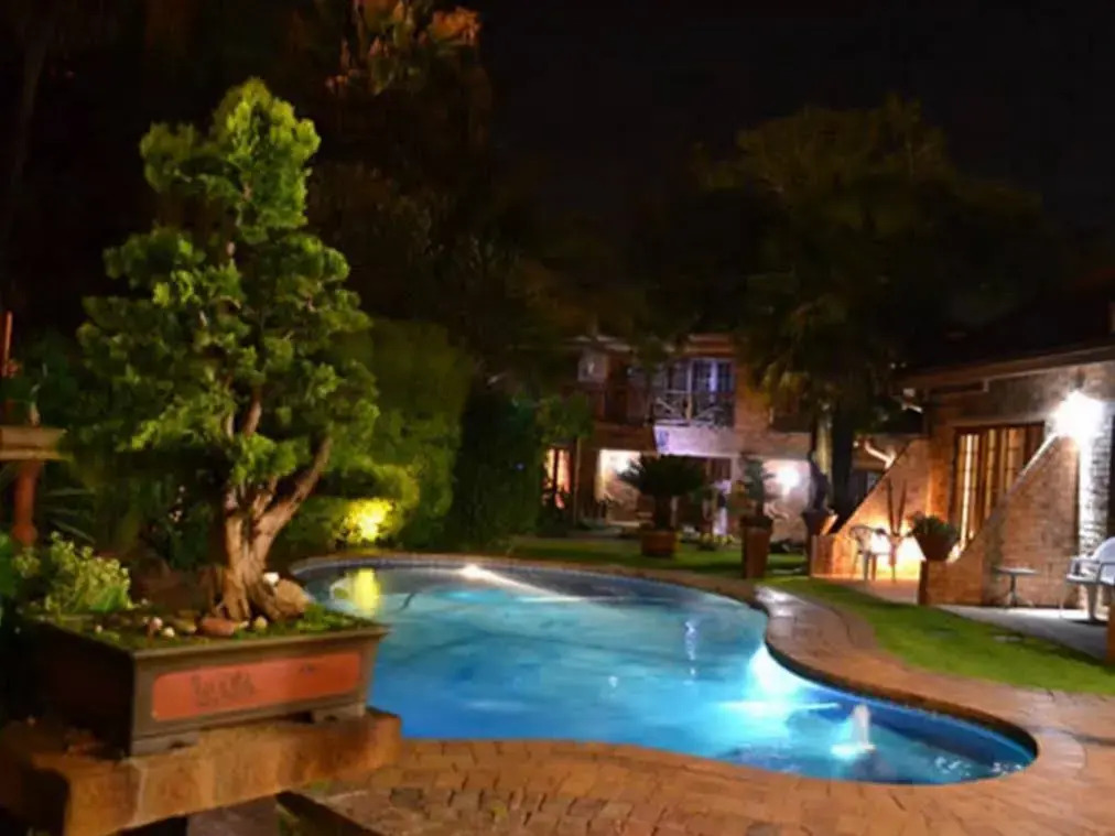 Aark Guest Lodge