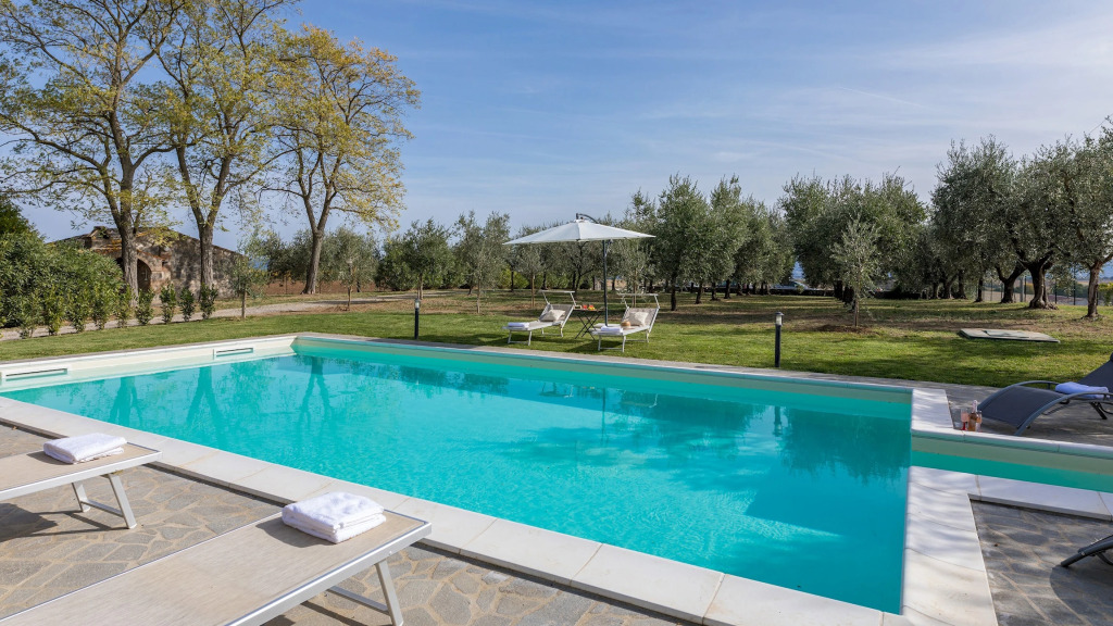 CASALE LE TRE QUERCE 8&1, Emma Villas