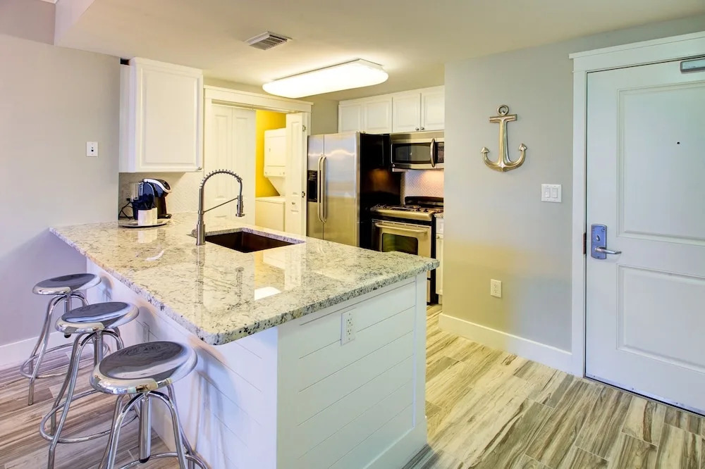 Waterscape A216 2 Bedroom Condo