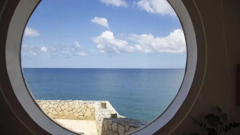 Begona Cliff Hotel