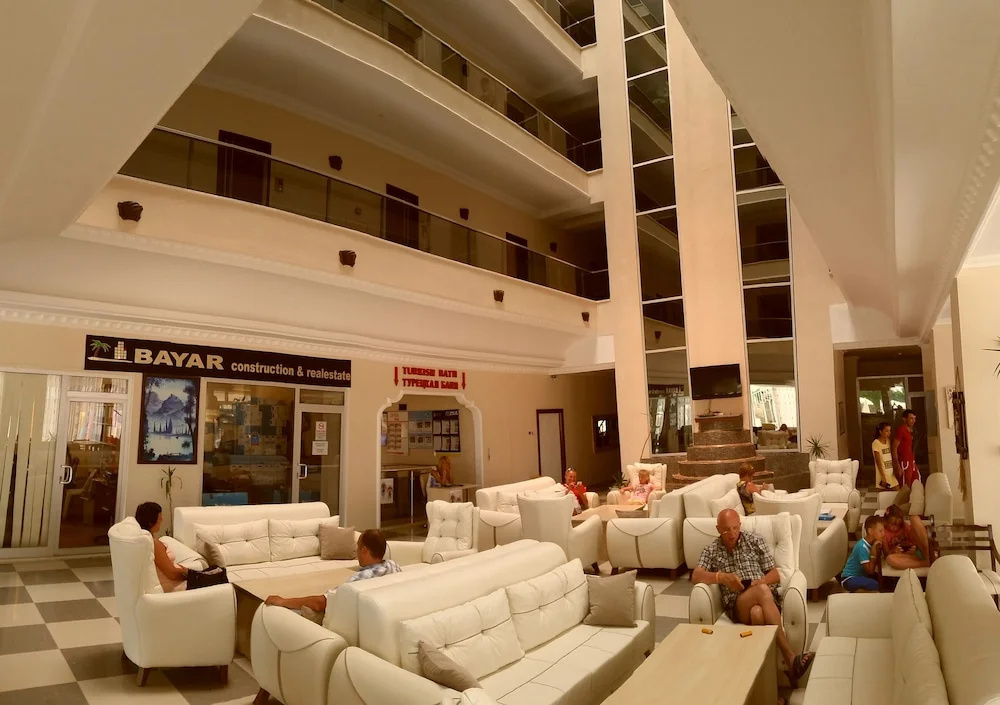 Отель Club Bayar Beach