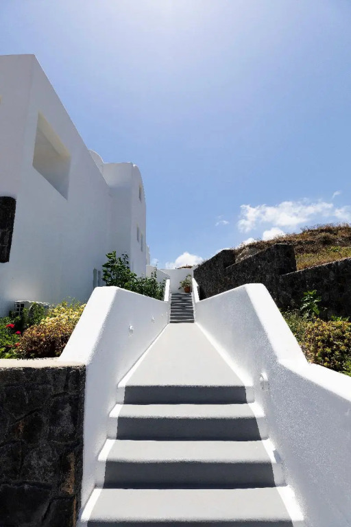 White Element