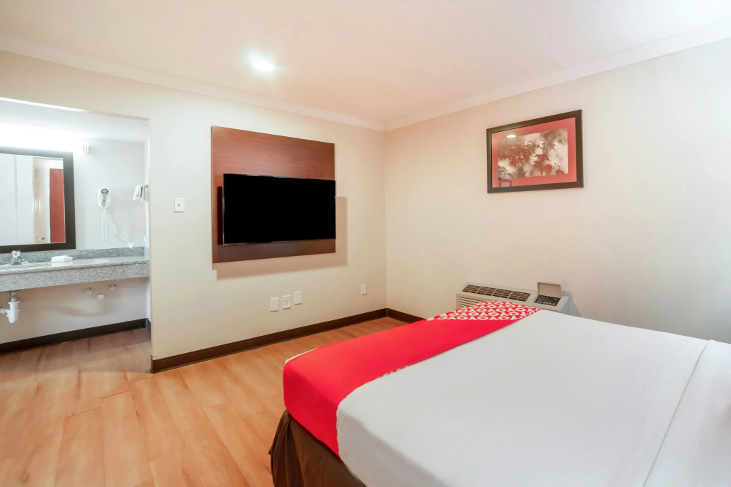 OYO Hotel McAllen Airport South