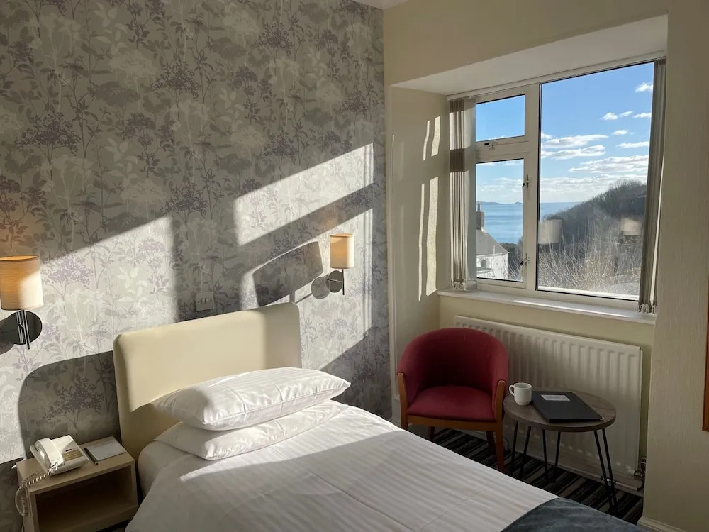 Pandora Hotel